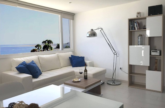 Charming flat with sea views in San Agustin