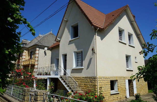 Charming House with Terrace, Garden & WiFi near Dordogne River in Périgord