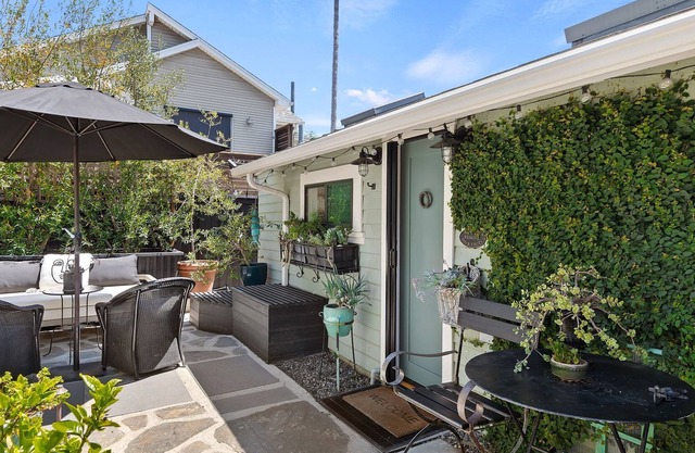Charming Furnished Studio, Rents Monthly