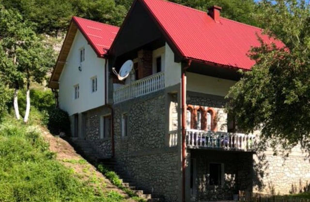 Charming guesthouse with garden, sun terrace & top location