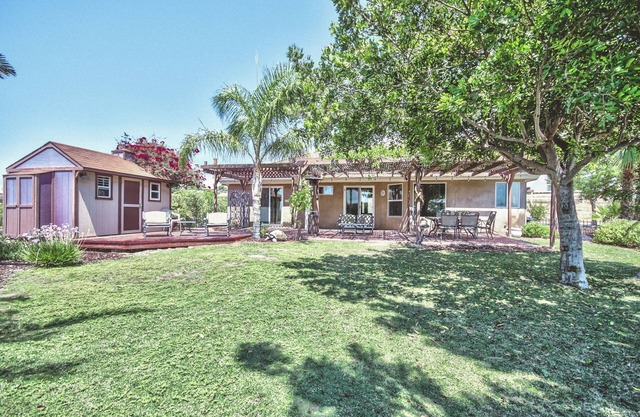 Charming Hill Top Wine Country Villa- Minutes to all Vineyards