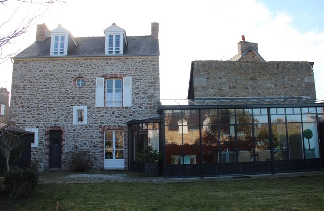 Charming house with high-end services, located 300 m from the beaches