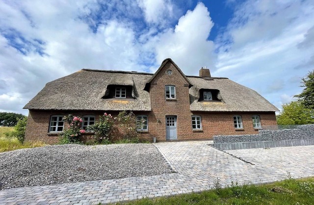 Charming Holiday Apartment Hauke-Haien in Tranquil Ockholm
