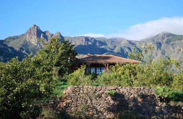 Charming Holiday Cottage El Pedregal with Private Pool in Tranquil Vin