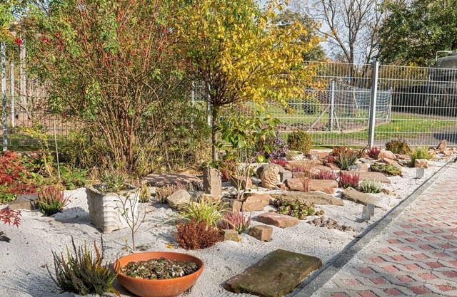Charming holiday home with private garden