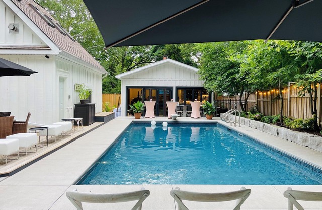 Charming, home-away-from home; minutes from Langdon Hall, Roseville Estate, 401