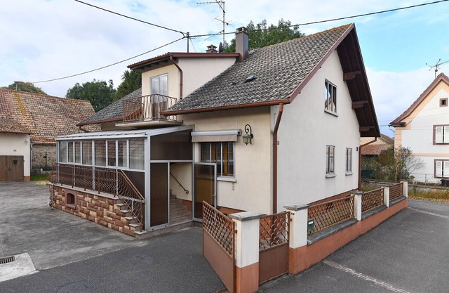 Charming Home Between Colmar and Mulhouse, Near Wine Route and Europa-Park, Sleeps 6