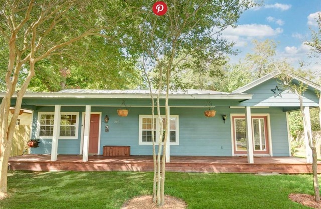 Charming home in League City near NASA and Kemah