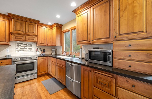 Charming home with amazing view, deck, & wood-burning fireplace