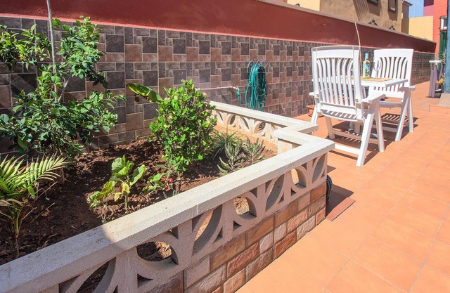 Charming, homely cottage located not far from the sea.