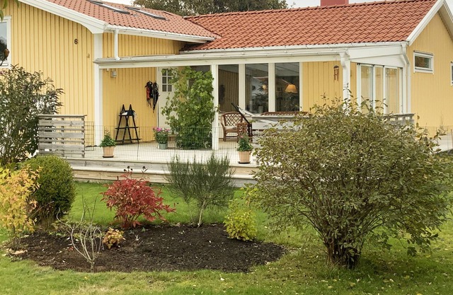 Charming house 300 m from Steninge's warm sand dunes and sea | SE02058