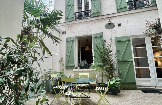 Charming house in the heart of Paris