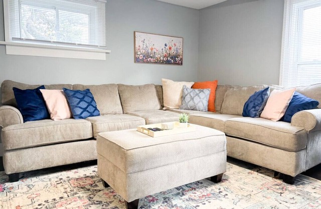 Charming House in the Heart of Downtown Troy!