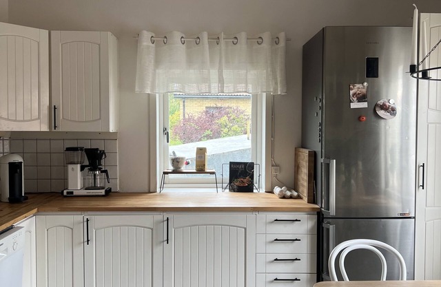 Charming house with messy plot