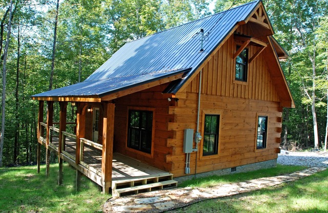 Charming Log Cabin! 20 Minutes to Downtn Nashville! Also see Property 320523