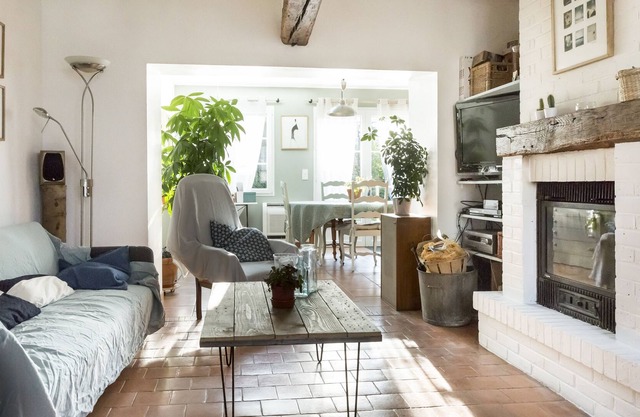 Charming Longère with garden 1 hour from Paris.