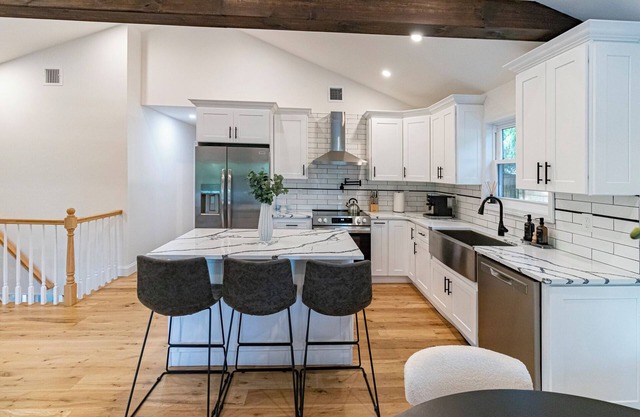 Charming Modern home in Westhampton