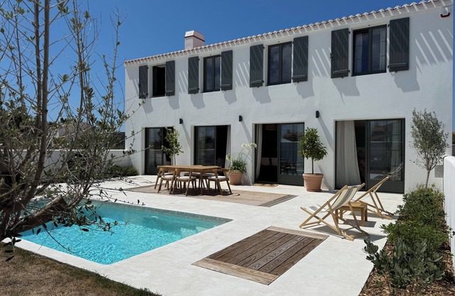 Charming new house with swimming pool