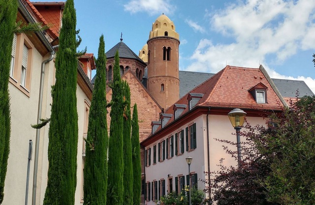 Charming old town apartment within 3 minutes walking distance to the city center