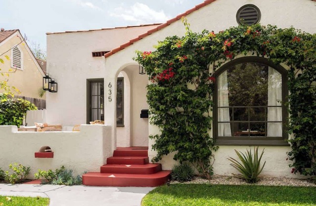 Charming Pet Friendly Casa in the heart of LA