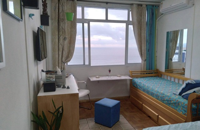 CHARMING PET FRIENDLY SEASIDE LIVING APARTMENT