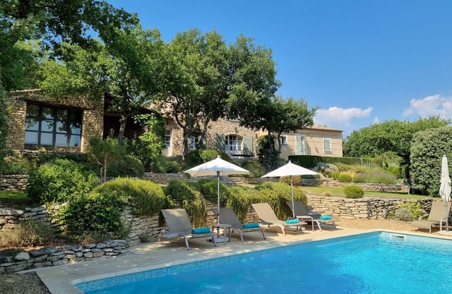 Charming, quiet house with view of the Luberon