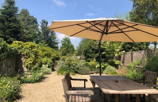 Charming recently renovated cottage in the heart of the countryside
