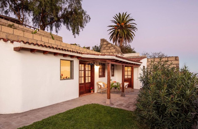 Charming Refurbished 18th Century Cottages in Arico Nuevo