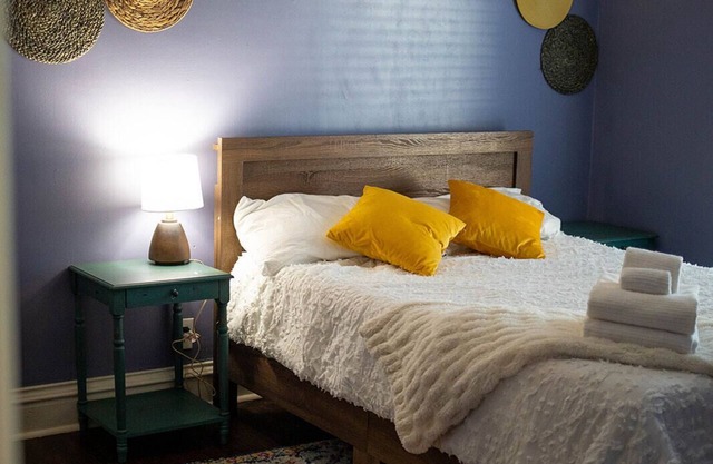 CHARMING REHABBED 2ND FLOOR APARTMENT
