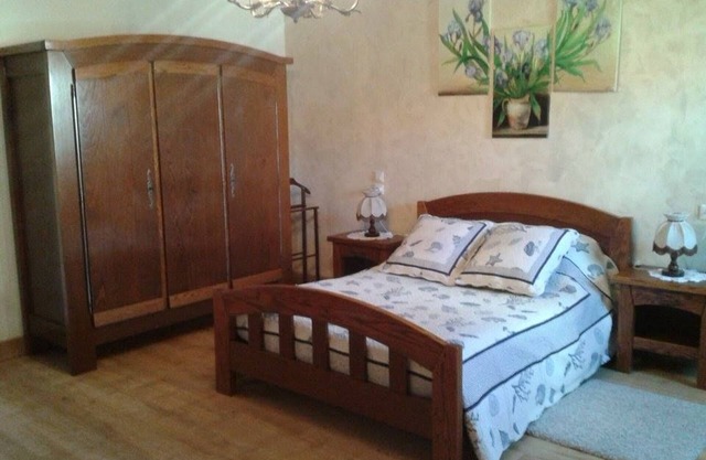 Charming renovated guest room with parking in La Berthenoux