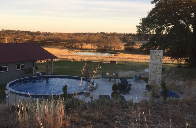 CHARMING renovated barn with swimming pool & hot tub!