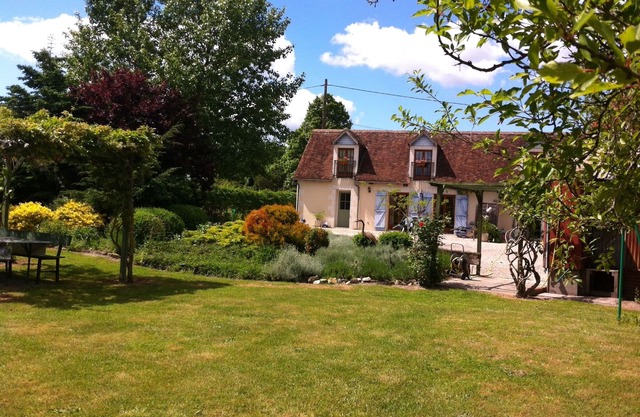 Charming rural cottage with large garden 10 minutes from Zoo Beauval