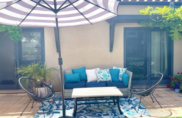Charming San Carlos 1Br/1Ba with Patio
