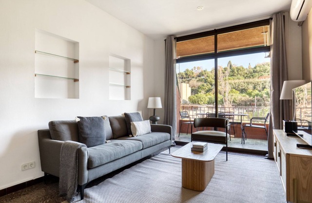 Charming Sants-Montjuic 2BR w/Balcony, by Blueground