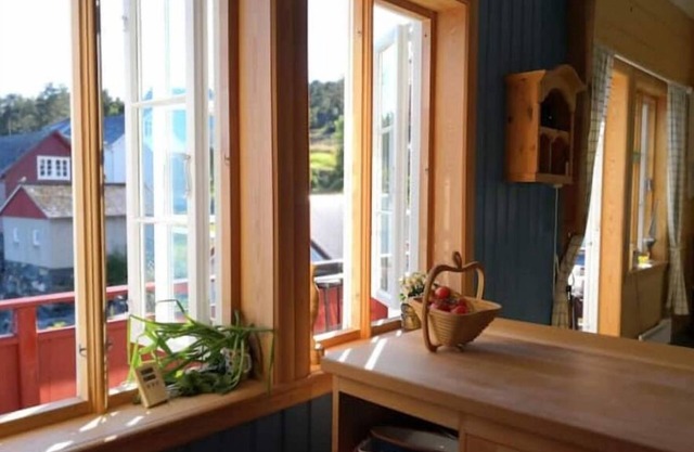 Charming sea house with private sauna & jetty with direct access to the fjord