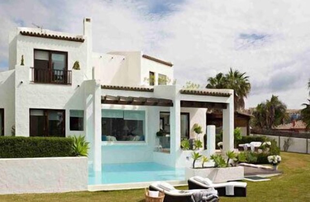 Charming sea view unique design villa in sotogrande area