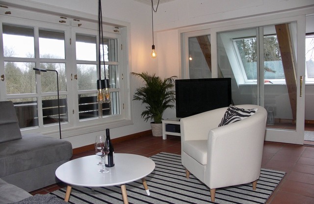 Charming, spacious vacation apartment in the middle of the forest on Ratzeburger Küchensee