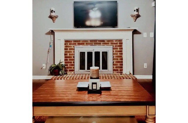 Charming, spacious 2-BD townhome, near Truist Park