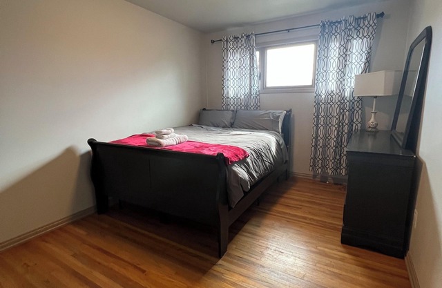 Charming & Spacious 2BR Upper Suite | Large Kitchen w/Private Entry & Deck