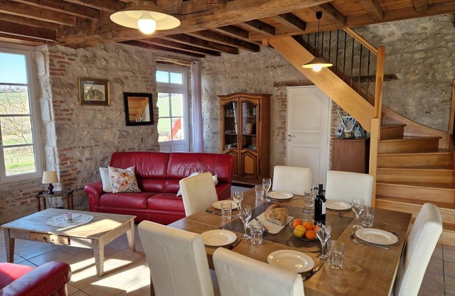 Charming Stone Cottage in Charroux with Terrace