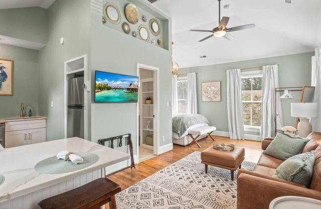 Charming Studio Apt in Downtown Raleigh-Walkable location!