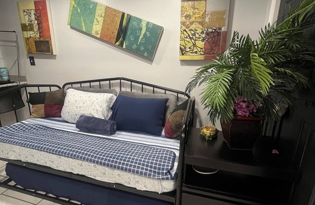 Charming studio great location parking & central air. Daybed converts to double.