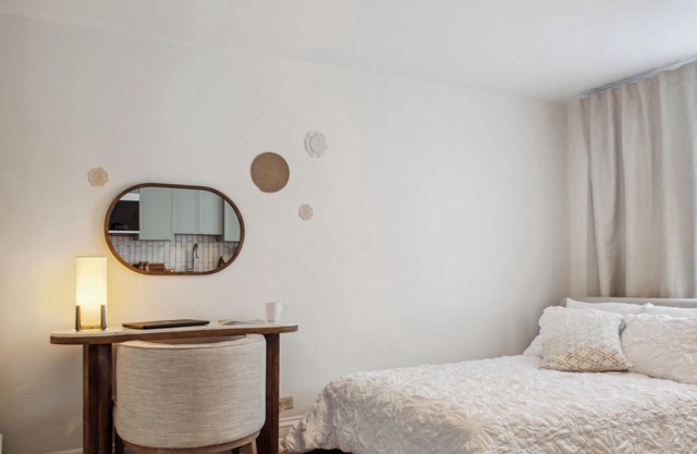 Charming studio in chinatown/little italy fabulous neighborhood - Ottawa