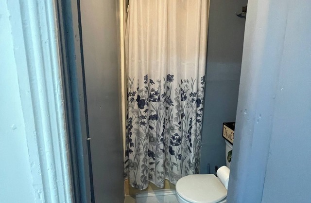 Charming studio in historic Philadelphia with WiFi and outdoor space