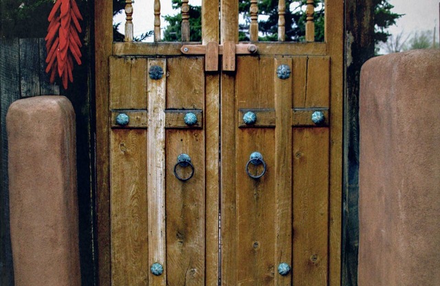 CHARMING TAOS ADOBE HOME