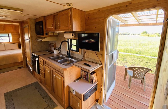 Charming “Tiny House” with awesome views.