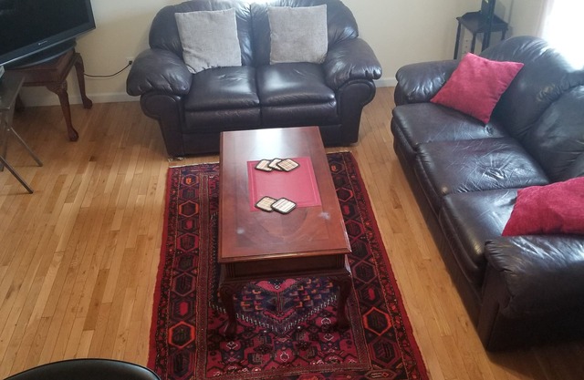 Charming Townhouse! $95/night!