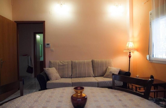 Charming Trikala Apartment with Garden & Central Heating
