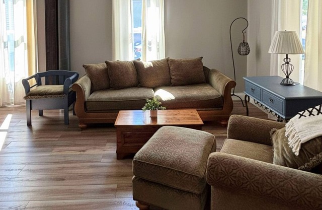 Charming Updated 1920s by the Square!