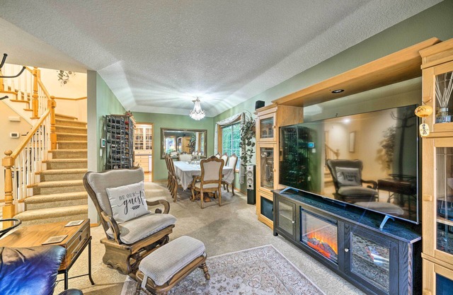 Charming Vancouver Home - Patio & Fire Pit!